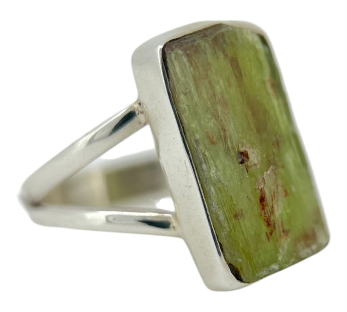 Green Kyanite Ring