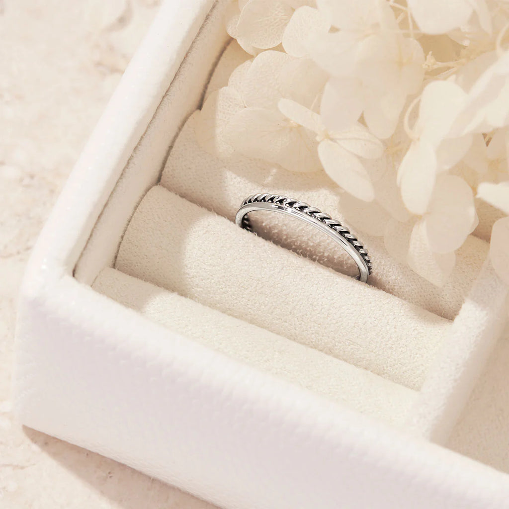 Rope Ring – NaturesEmporium
