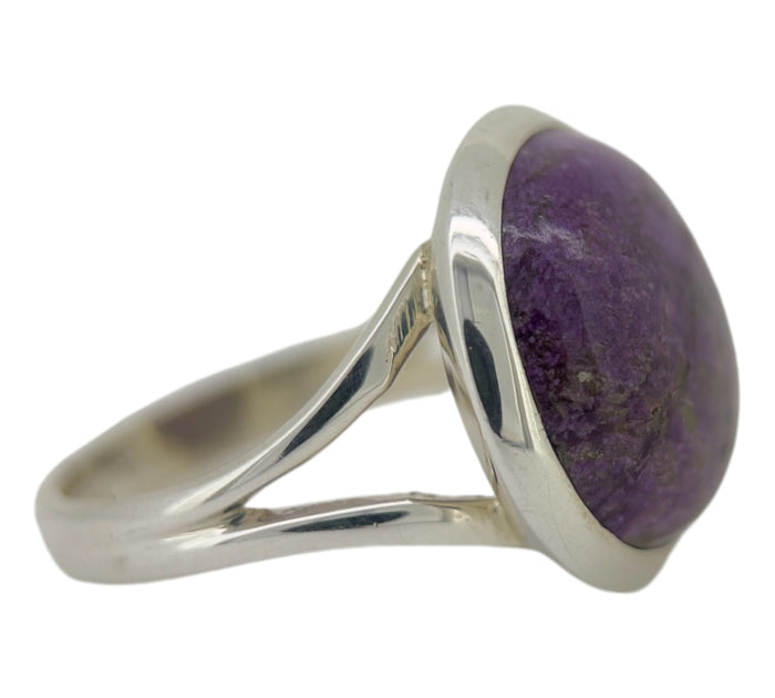 Stichtite Ring