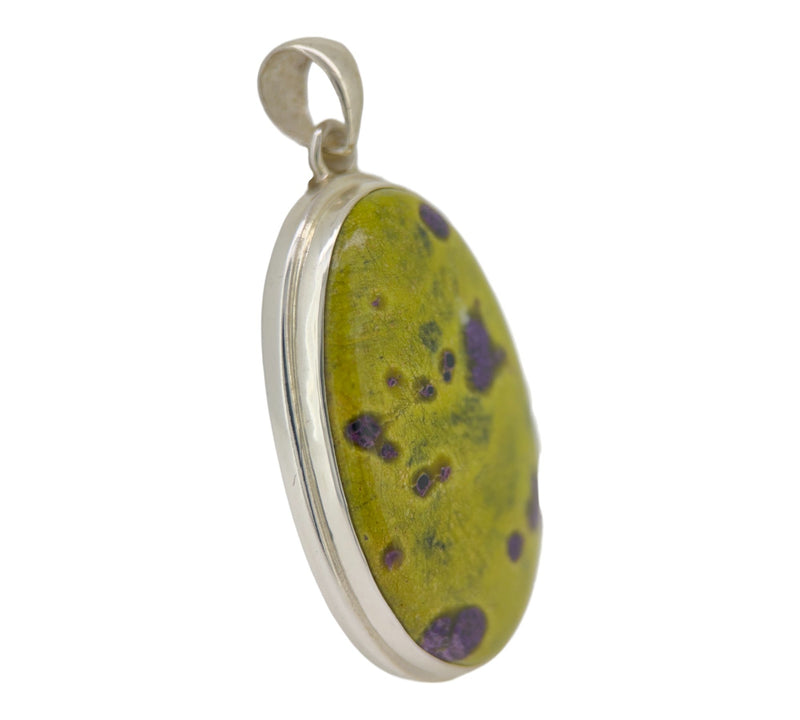 Stichtite In Serpentine Pendant